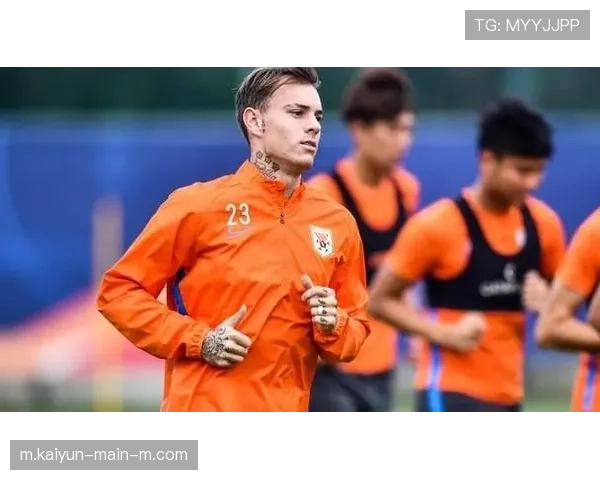 盖伊英冠归来回首秀 体能瓶颈下难撑起前场支点作用