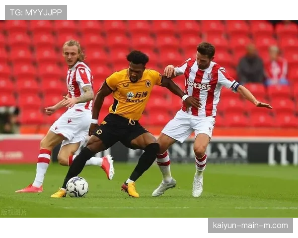 狼队克雷伊奇染红少打一人最终零比一不敌水晶宫